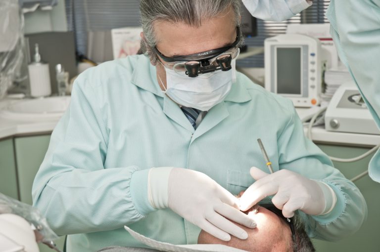 Jak wygląda kanałowe leczenie zęba?